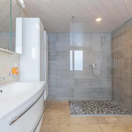 Weid - Aare Jungfrau Ag *